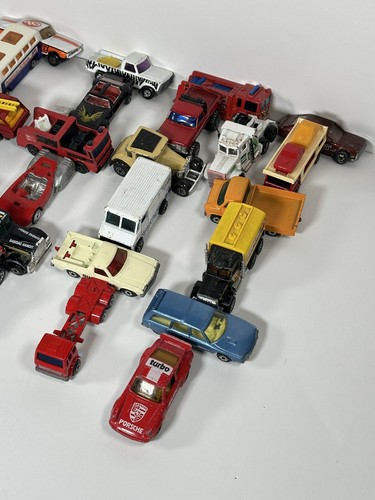 LOT OF 25 VINTAGE MATCHBOX HOT WHEELS CARS/TRUCKS 1:64 Diecast 1970-90s READ - Picture 2 of 18