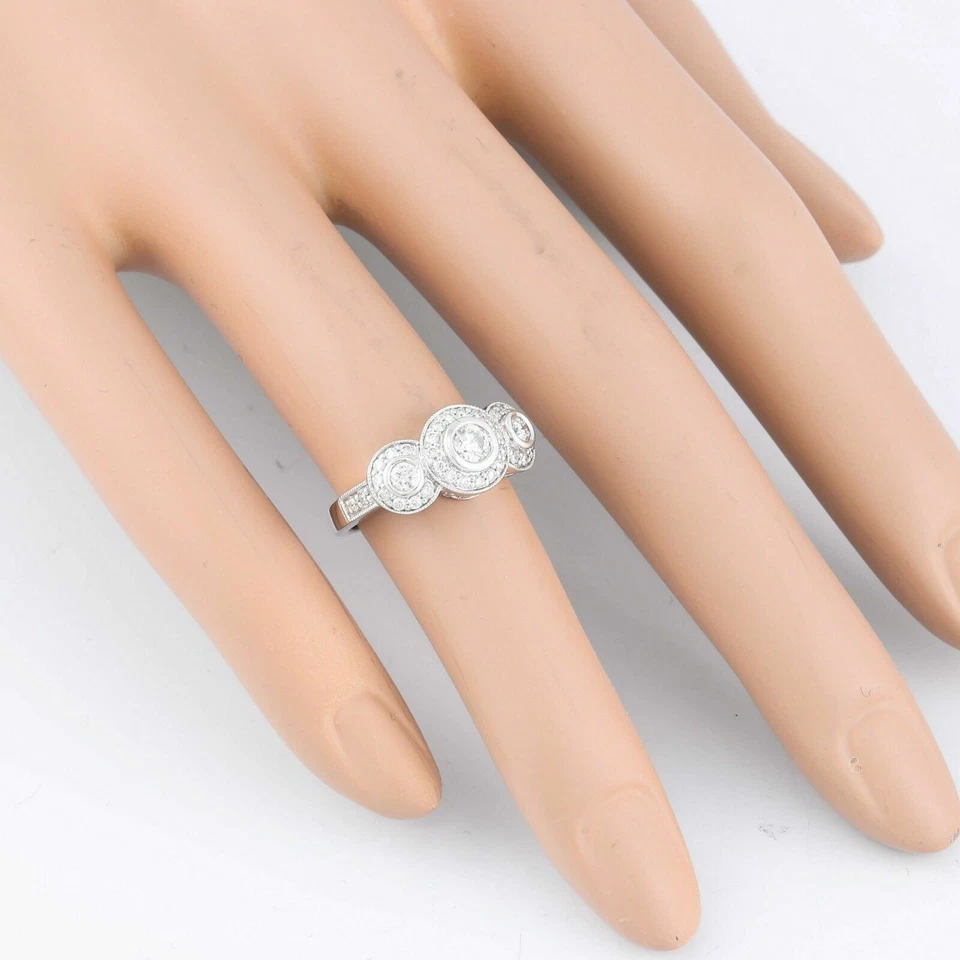 Anillo de oro blanco de 14k con halo de diamantes 0,75 ctw tamaño 4,25 de Gabriel & Co. Foto 4 de 4