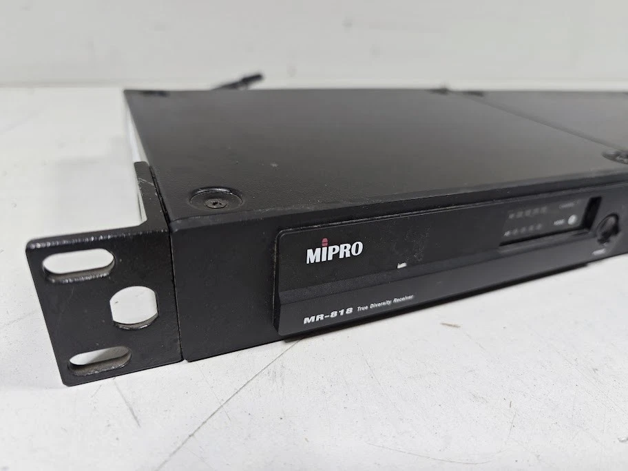 Menge Of 2 MIPRO MR-818 True Diversity Empfänger - Für Teile / Reparatur - Bild 2 von 4