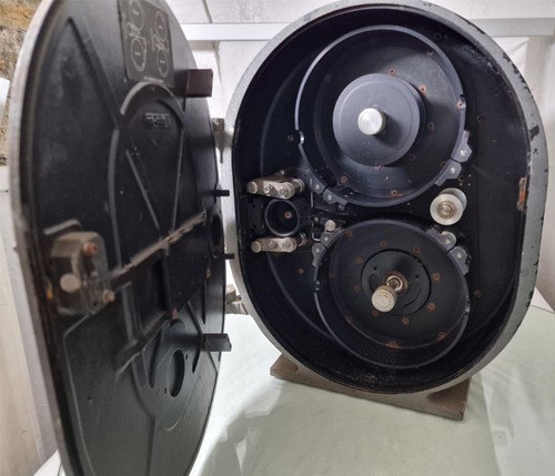 RAF Aircraft Long Range35mm High Speed Camera 61-0002 Aviation Art Upcycle prop - Picture 2 of 8