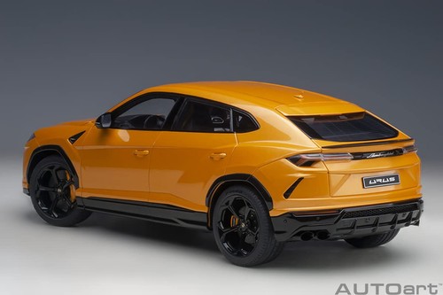 AUTOart 1 18 Lamborghini Urus Pearl Orange LED Headlights Die-cast Model Car - Picture 3 of 6
