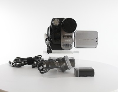 Boxed Sony PAL HandyCam Digital 8 Camcorder - Video Transfer Boxed Sony PAL HandyCam Digital 8 Camcorder - Video Transfer
