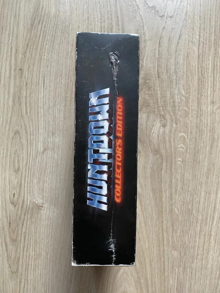 Huntdown Collector’s Edition LRG Nintendo Switch - Photo 2/4