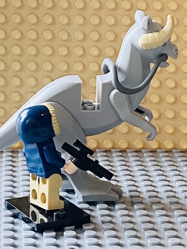 LEGO Minifigure #SW0253 | HAN SOLO, TAUNTAUN | Star Wars | Released 2009 | #7749 - Picture 4 of 4