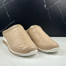 Walking Cradles Dana Tan Women’s Slip-On Shoes sz 9m