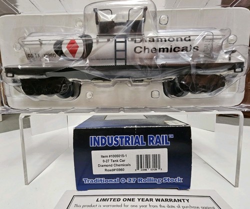 Carro cisterna Atlas Industrial Rail O/O27 Diamond Chemicals cúpula única #10960 | Condition: New