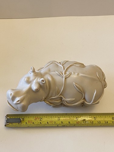 Animal Trinket Box. Never Used. Length 14cm Height 7cm Circumstance 33cm. - Picture 11 of 12