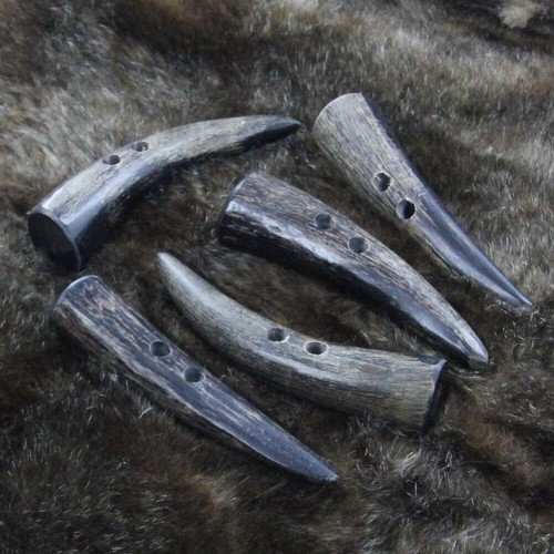 Handmade Grand Toggle Set Natural Horn Viking Renaissance Costume - Set of 5 - Picture 4 of 5
