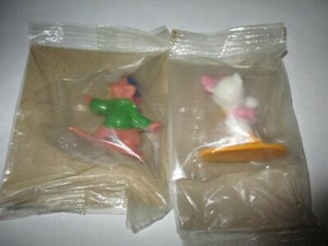 Vintage Kellogg's Cereal Premium toy prizes  Daisy Duck & Alvin Tailspin Figures