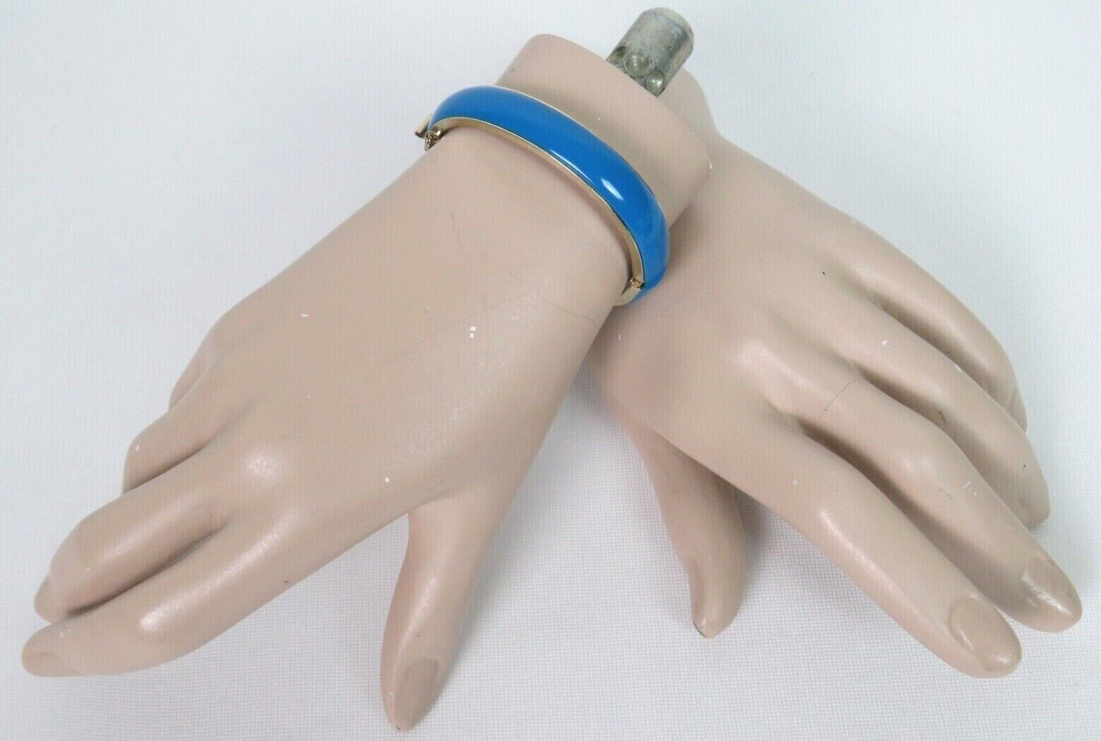 VTG 1960s MOD BLUE ENAMEL BRACELET GOLDEN METAL F… - image 8