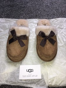 ugg slippers size 3 uk