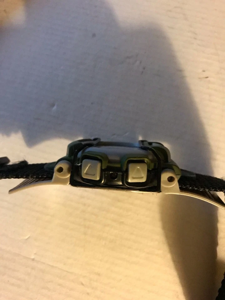 Cool E Structure S+ Verde Militar Negro Hombre LCD Iluminador Deporte Inoxidable Foto 3 de 4