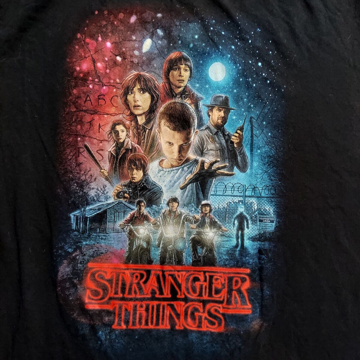 Netflix Stranger Things T-SHIRT Mens XL Black Short Sleeve Netflix Stranger Things T-SHIRT Mens XL Black Short Sleeve