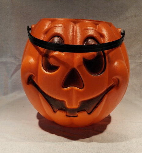 Vintage Grand Venture Trick or Treat Pumpkin Jack-O-Lantern Bucket Pail 1997 8" - Picture 2 of 4