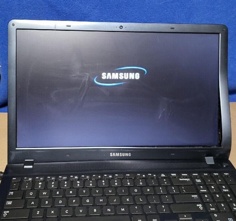SAMSUNG 470R LAPTOP NOTEBOOK 3rd GEN i5 2.6GHZ/8GB/500GB/15.4/WIFI/W10 - REPAIR - Picture 4 of 19