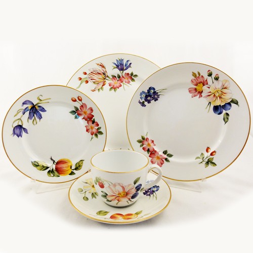 PERSHORE by Royal Worcester 5 Piece Place Setting NEW NEVER USED made in England - Picture 1 of 7