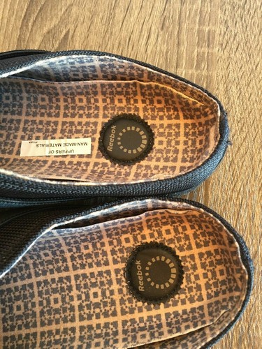 Womens Reebok Black Slide On Shoes Sz 7 - Picture 2 of 6