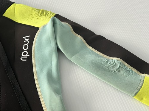 Traje de primavera de manga larga junior RIP CURL talla 10 para niñas - Traje de neopreno de verano en muy buena condición - Imagen 5 de 7