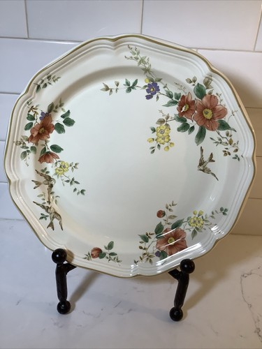 Mikasa Heritage Capistrano Dinner Plates Set of 4 - Picture 8 of 10
