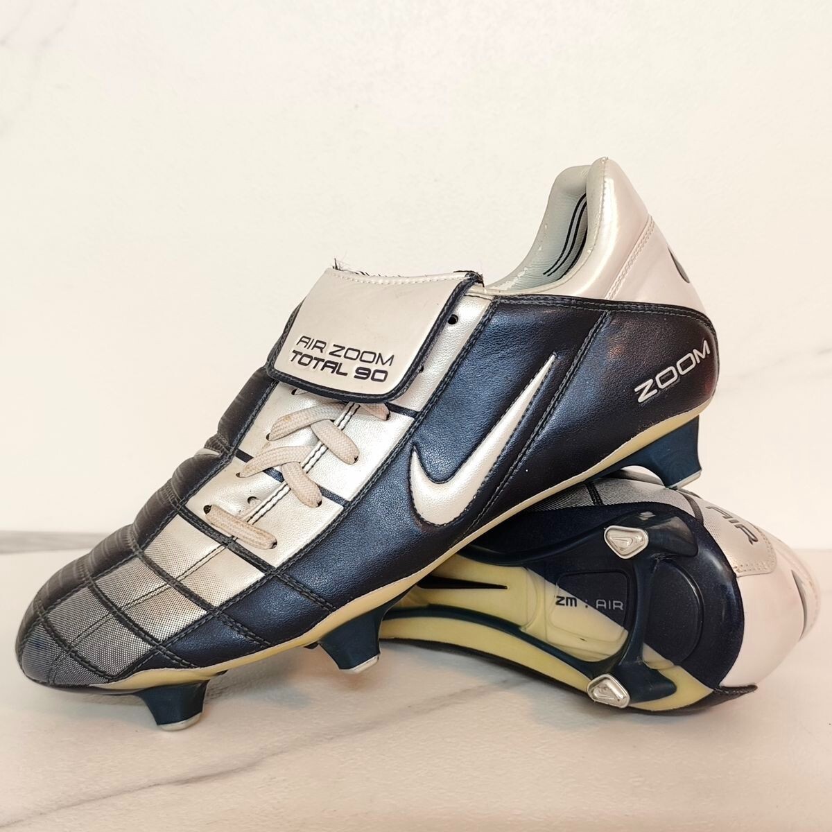 NIKE AIR ZOOM TOTAL 90 II SG UK 8 US 9 EU 42,5 FOOTBALL NIKE AIR ZOOM TOTAL 90 II SG UK 8 US 9 EU 42,5 FOOTBALL