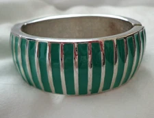 VTG TEAL BLUE ENAMEL AND SILVER TONE STRIPED HINGED BANGLE BRACELET