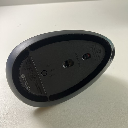 Logitech MX Vertical Wireless Mouse Ergonomic Design Rechargeable Graphite - Zdjęcie 6 z 13