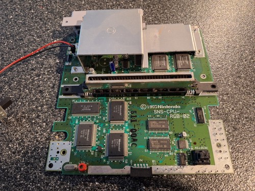 Original OEM Super Nintendo SNES Mainboard SNS-CPU-RGB-02 GETESTET FUNKTIONIERT