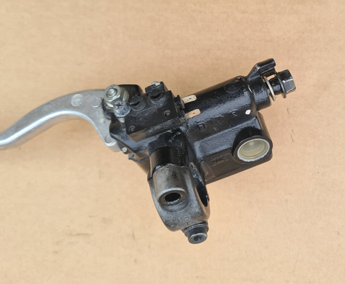 Honda PCX 125 Right Handlebar Lever Bracket Brake With Master Cylinder Reservoir - Picture 7 of 10