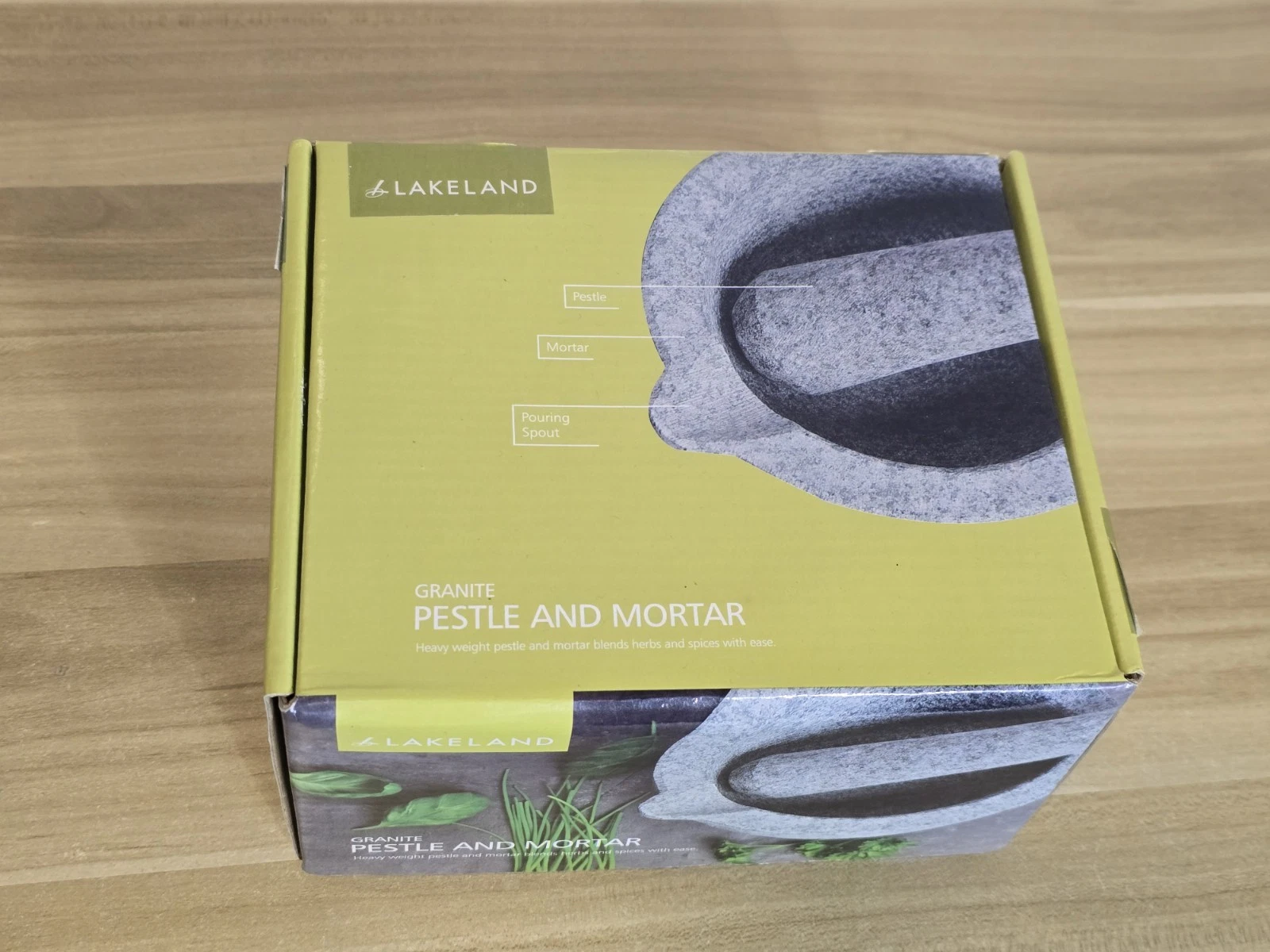 Large Granite Pestle and Mortar with Spout 3kg - by Lakeland 14 X 10.5 Cm