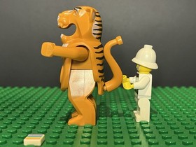 LEGO ADVENTURERS  Dr Kilroy & Tygurah's Roar Tiger Minifigure Lot 7411 adv026