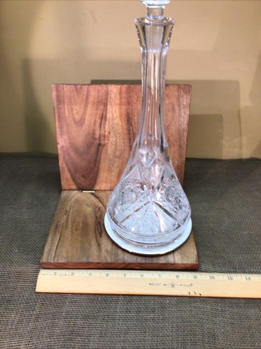 Kate Spade New York piattino gocciolatoio, decanter in vetro cristallo 17,5” e display noce - Foto 3 di 5