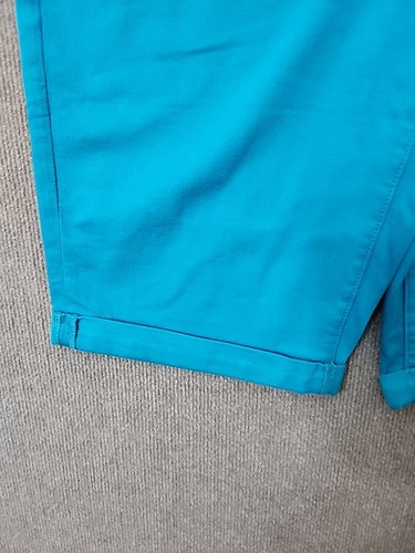 Chico’s So Slimming Girlfriend Shorts Womens 2 US 12 Teal Roll Cuff Stretch NEW - Picture 4 of 11