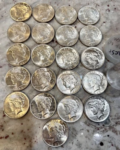 21 Pcs  1922-24   Peace Dollar Roll   Silver  AU/BU  1E