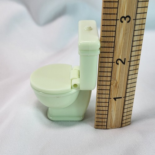 Bluey Family House Playset Furniture Replacement Accessory Bathroom Green Toilet - Picture 8 of 8