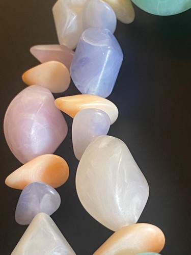 VTG Early 60s Pastel Lucite Plastic Fruit Salad Bead Necklace Earrings Set Retro - Picture 11 of 21