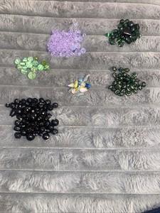 Lot Of Antique Vtg Glass Beads Assortment 