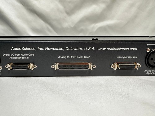 AudioScience ASI6614 Wielokanałowa karta PCIe AES z/BOB1024 Break Out Box i kablami - Zdjęcie 17 z 20
