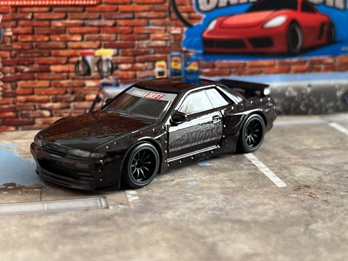 Hot Wheels Nissan Skyline Gt-R R32 Pandem Custom Black Recolor. Multispoke Wheel