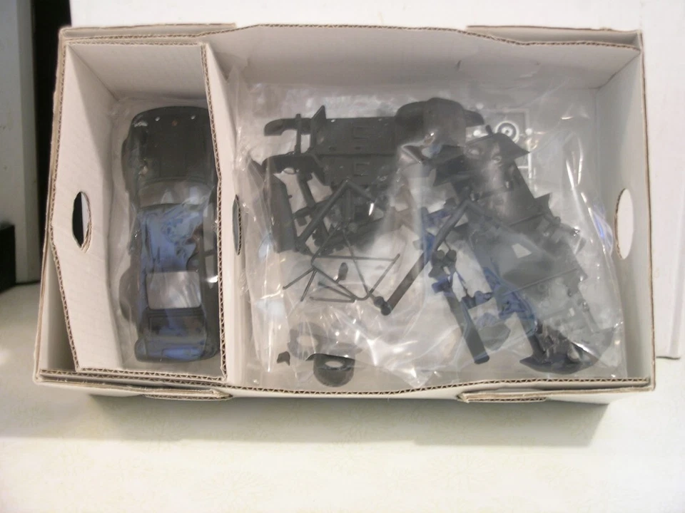 Testors 1/43 Scale Porsche 911 RSR --Metal Body Car - Image 2 of 3