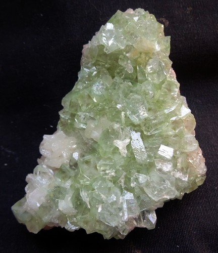 STUNNING GREEN APOPHYLLITE CRYSTALS W/ STILBITE BALDS MINERALS SPECIMEN +03.2