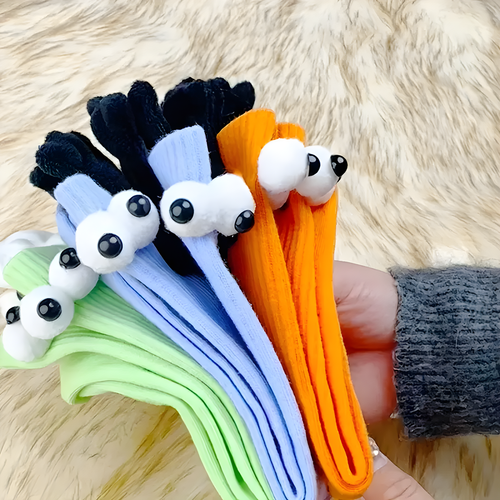 Magnetic Holding Hands Eye Decor Best Friend Cute Cartoon Crew Socks 1/2 pairs - Picture 3 of 8