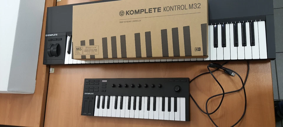 Native Instruments Komplete Kontrol M32 - Bild 3 von 3