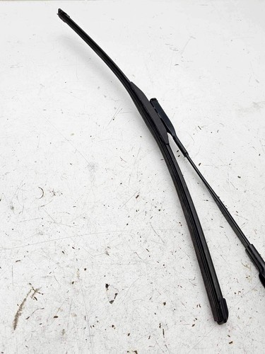 2017-2020 AUDI A4 A5 B9 - LEFT Windshield Wiper ARM W/Blade OEM 8W1955407 - Picture 4 of 5
