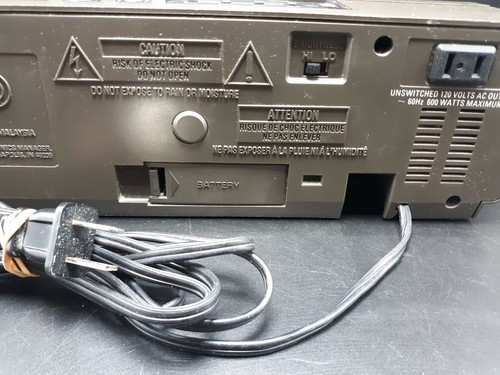 Vintage RCA RP-3822 Dual Alarm AM/FM Radio tested- Works Very Well - Picture 8 of 10