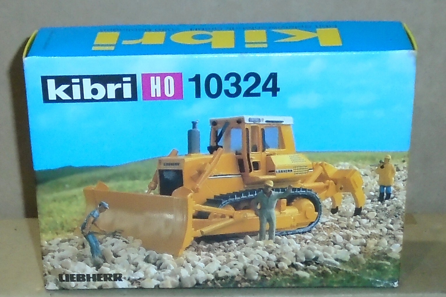 Foto 4 di 8