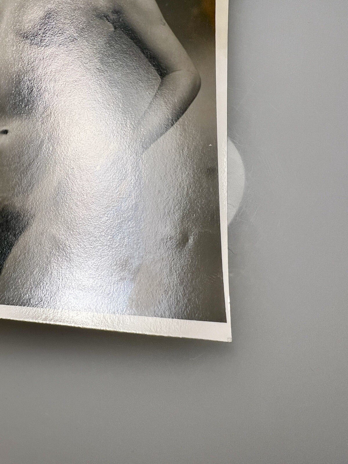 Artist'S Risqué Photos Generate Buzz - fnnlaje