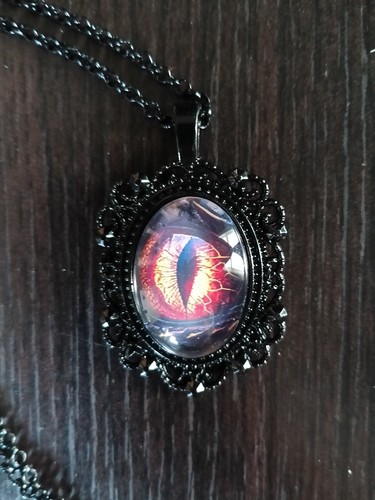 Custom Made Fantasy Yellow Dragon Eye Necklace - Picture 4 of 9