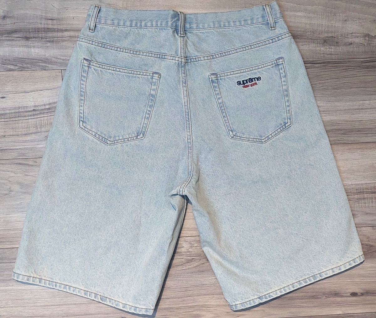 Supreme Jorts SS24 Baggy Denim Short Washed Indigo - Size 32 Supreme Jorts SS24 Baggy Denim Short Washed Indigo - Size 32