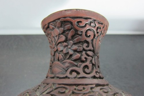 Small Antique Chinese Wood Hand Carved Dark Wood Tone Vase, 6.5" Tall, 19th C - Picture 11 of 12