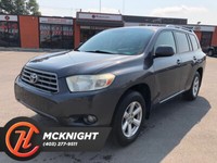 2009 Toyota Highlander FWD Base/ Power Seats/ Power Windows/ Low KM!